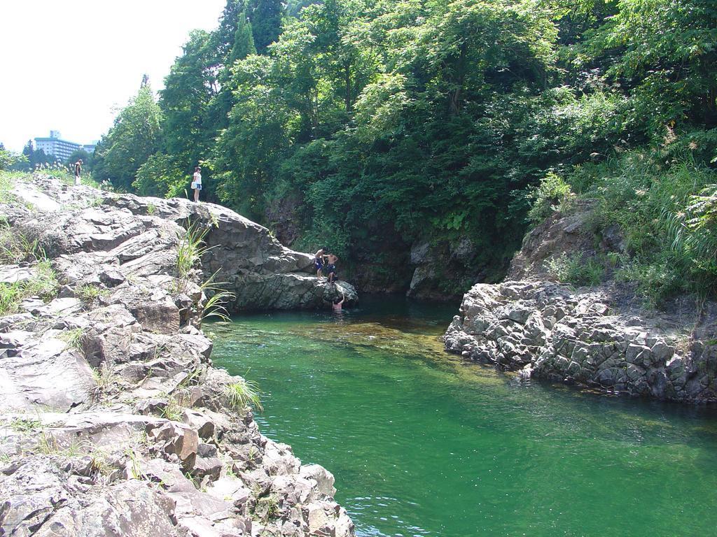 Pension Noah Yuzawa  Exteriör bild